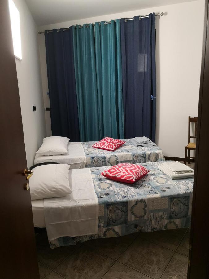 ライナーテ Lux Rho Fiera Bed & Breakfast エクステリア 写真